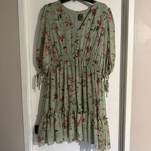 Taylor Mint Green Floral V-Neck Dress